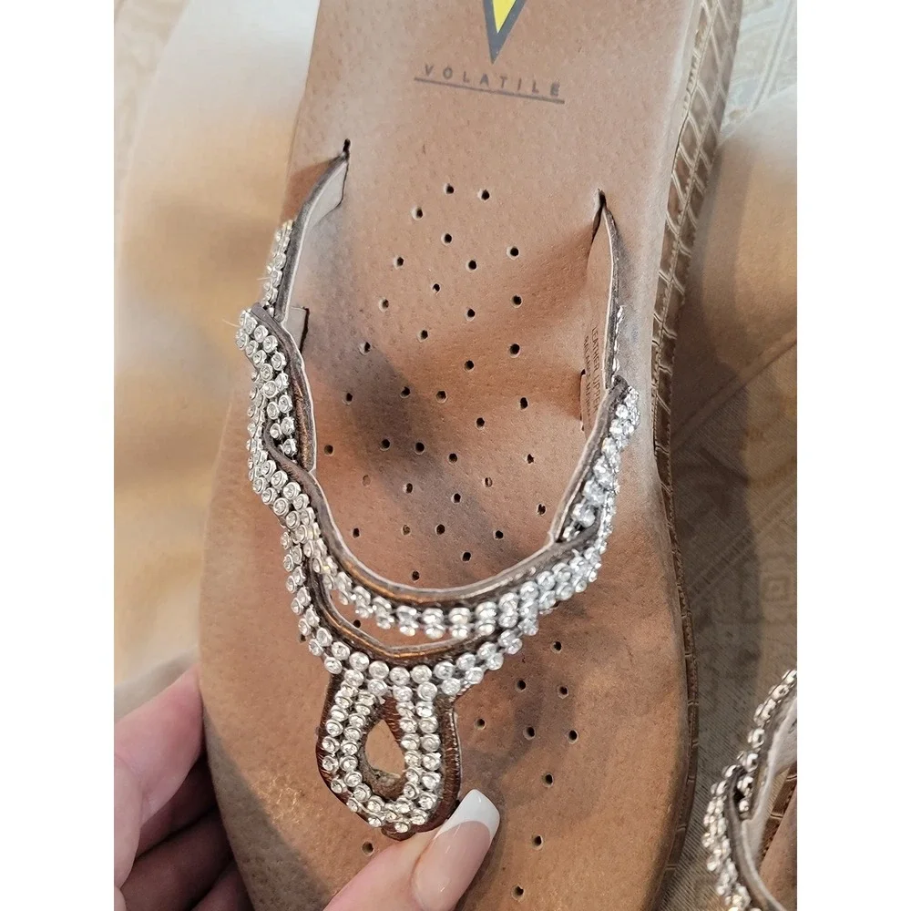 Volatile Pretzel Bronze Rhinestone Platform Wedge Thong Sandals Women's 8
